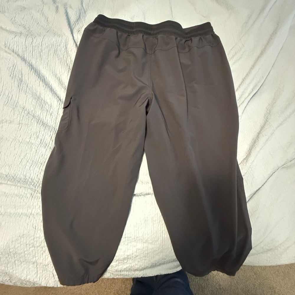 RBX, Grey Active Capris, Size L - Picture 3 of 5